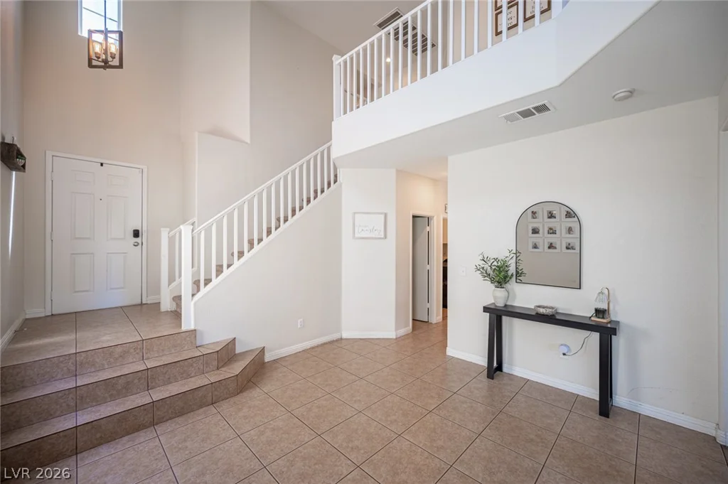 10646 Streamside, Las Vegas, NV 89129