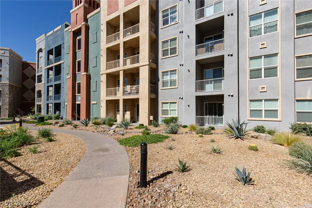 38 Serene, Las Vegas, NV 89123