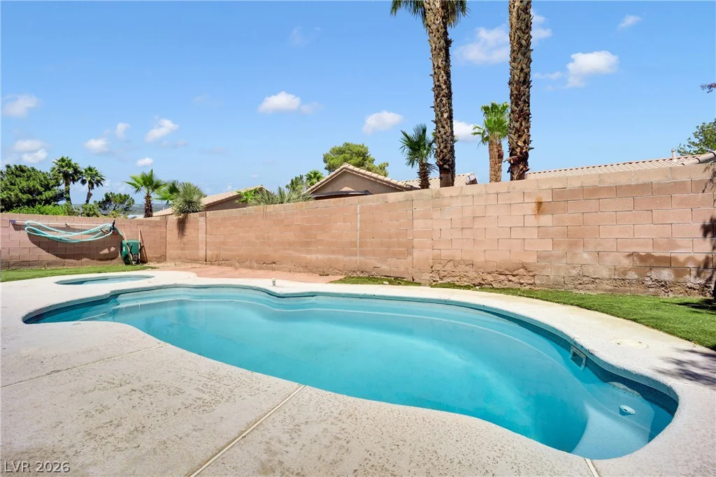 2120 Royal Caribbean, North Las Vegas, NV 89031