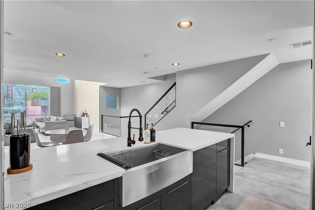 121 11th, Las Vegas, NV 89101