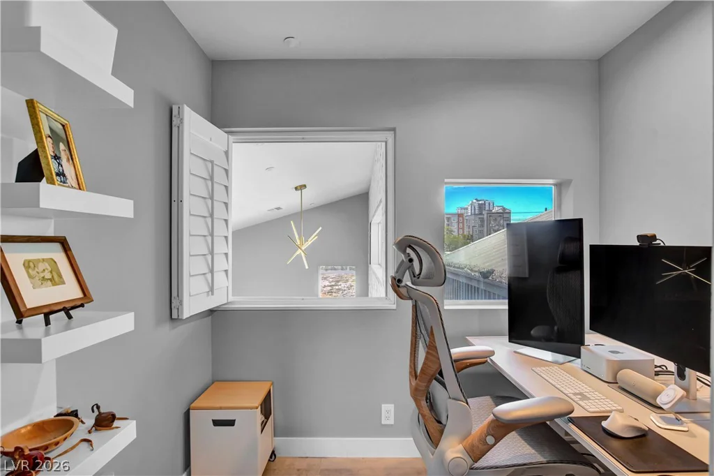 121 11th, Las Vegas, NV 89101