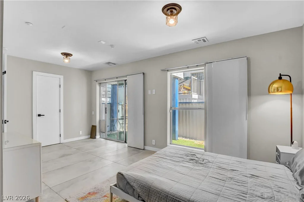 121 11th, Las Vegas, NV 89101