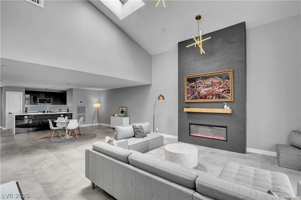 121 11th, Las Vegas, NV 89101