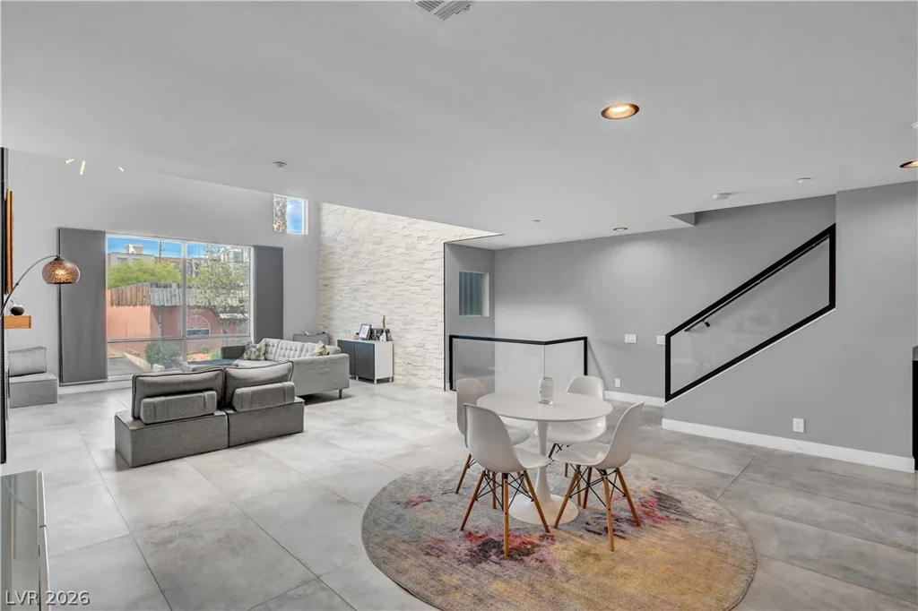 121 11th, Las Vegas, NV 89101