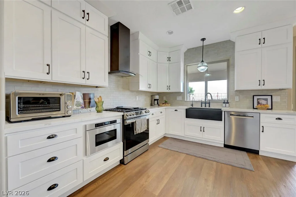 2700 Rue Montpellier, Henderson, NV 89044