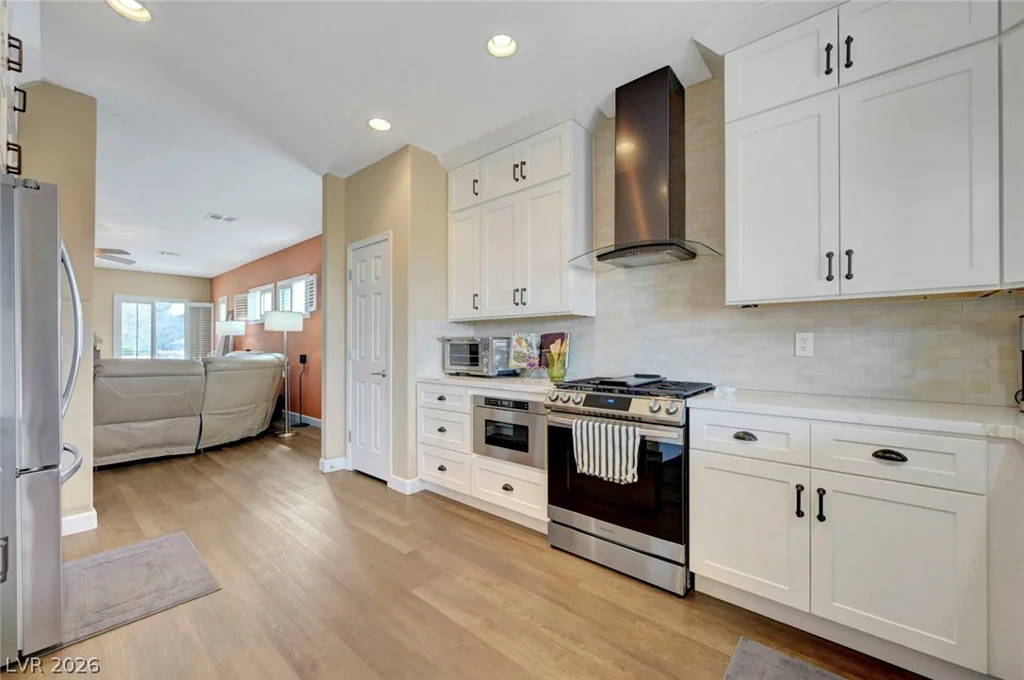 2700 Rue Montpellier, Henderson, NV 89044