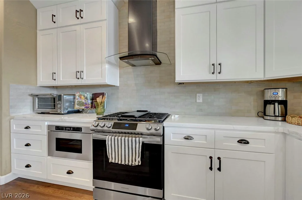 2700 Rue Montpellier, Henderson, NV 89044
