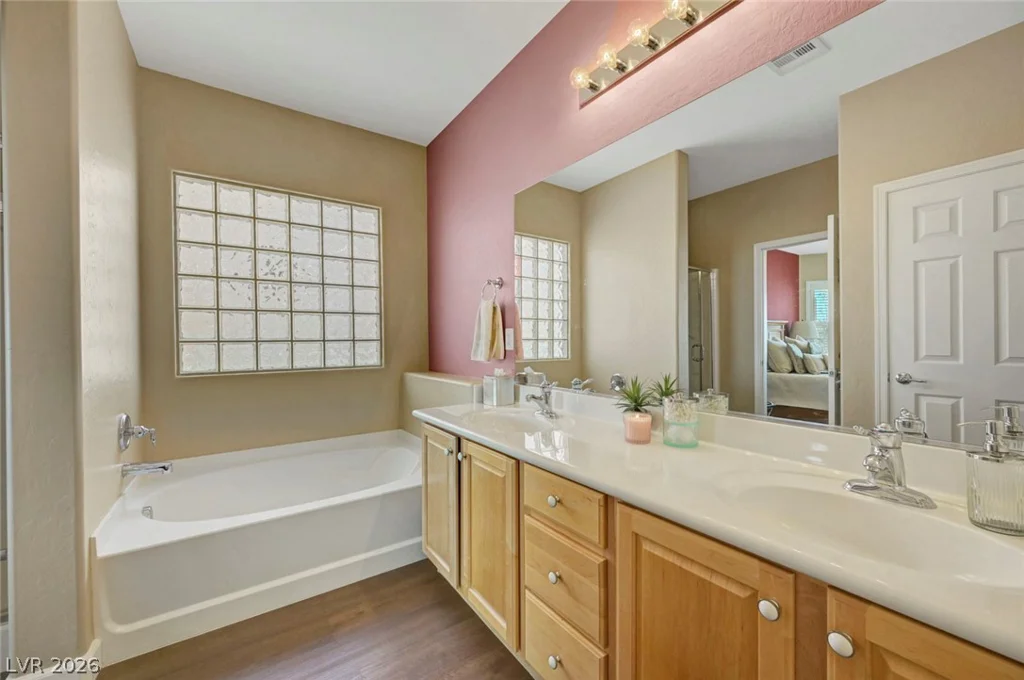 2700 Rue Montpellier, Henderson, NV 89044