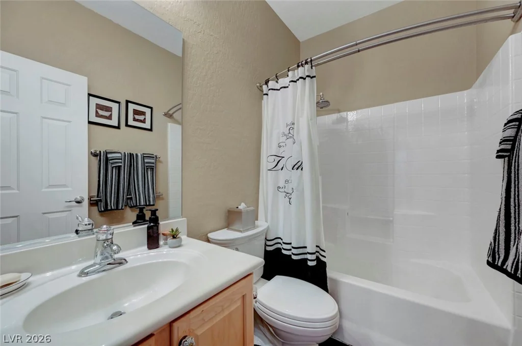 2700 Rue Montpellier, Henderson, NV 89044