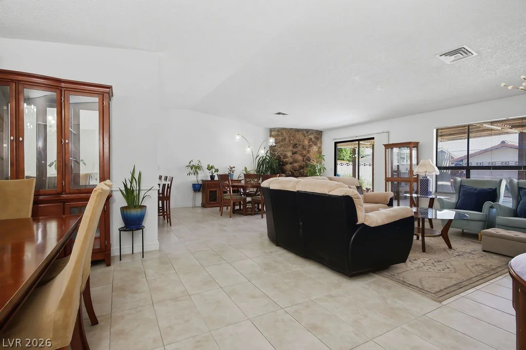 2424 La Luna, Henderson, NV 89014