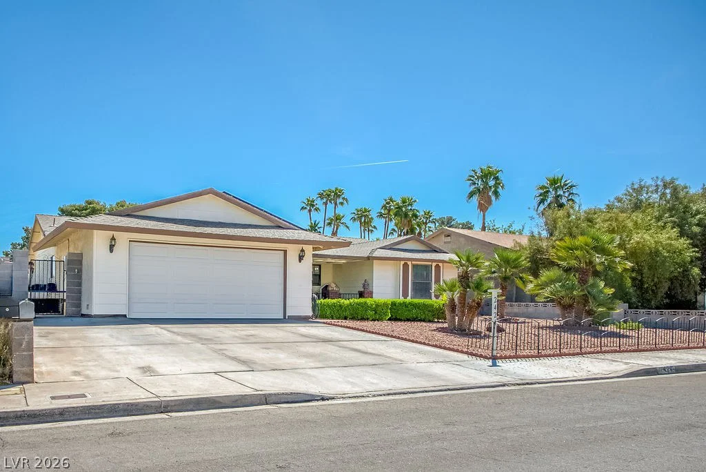 2424 La Luna, Henderson, NV 89014