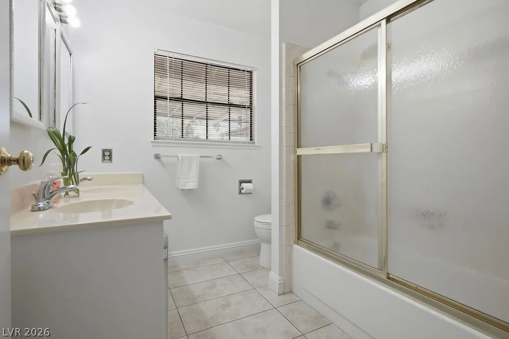 2424 La Luna, Henderson, NV 89014