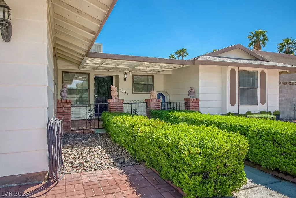2424 La Luna, Henderson, NV 89014