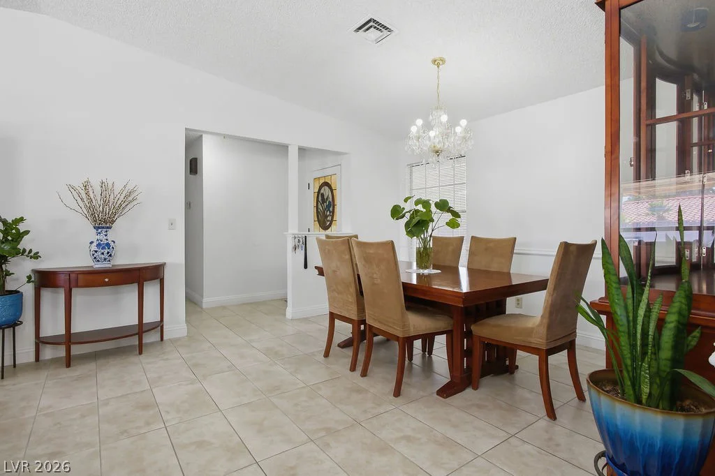 2424 La Luna, Henderson, NV 89014