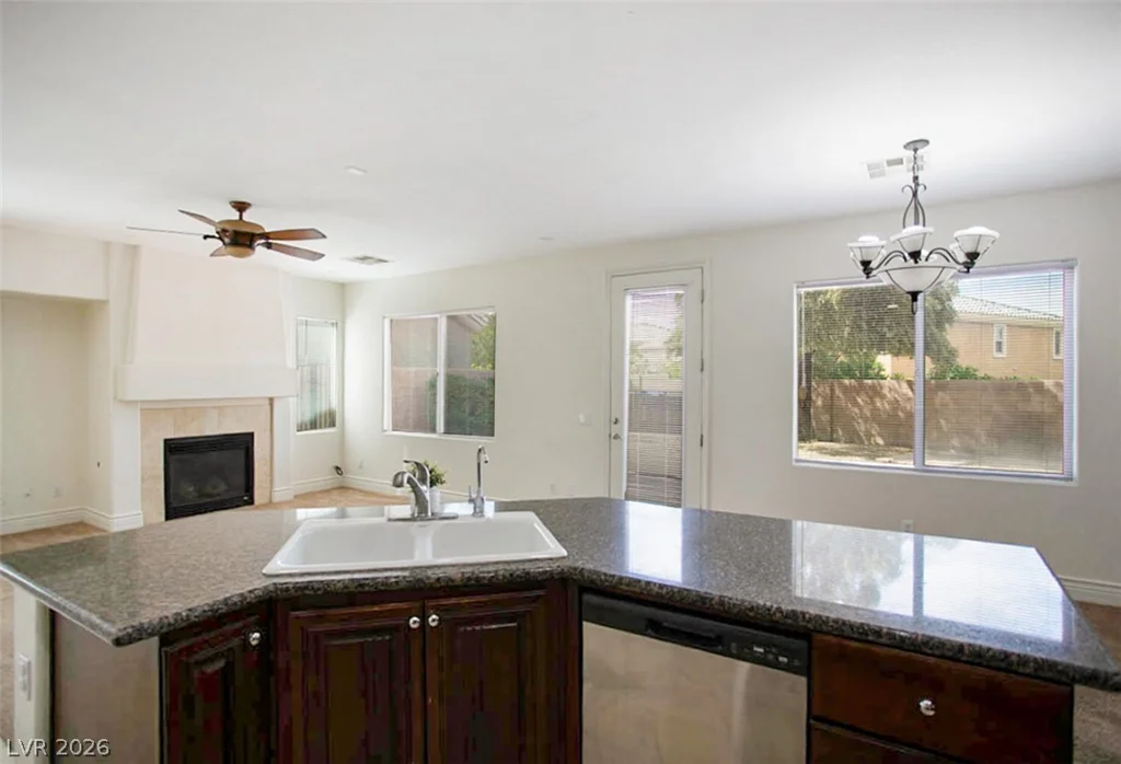 124 Water Hazard, Las Vegas, NV 89148