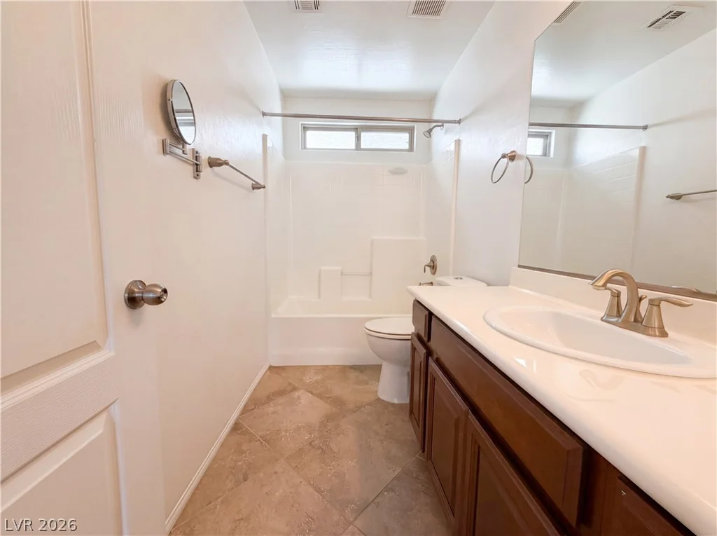 7698 Falmoth Bay, Las Vegas, NV 89179