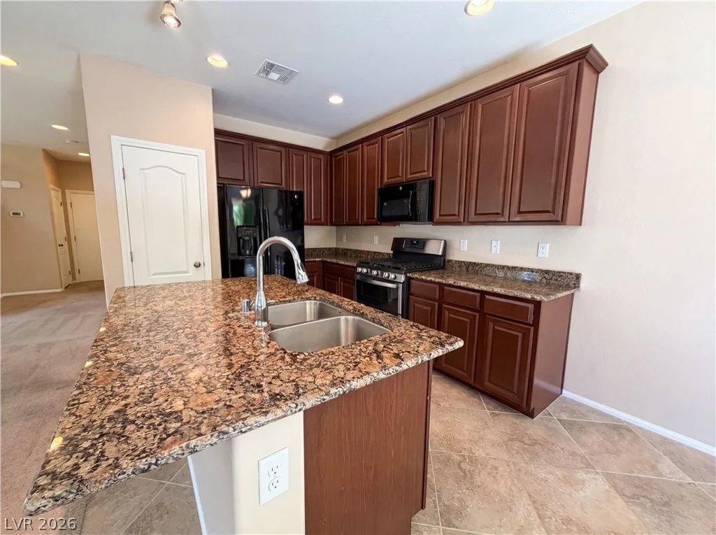 7698 Falmoth Bay, Las Vegas, NV 89179