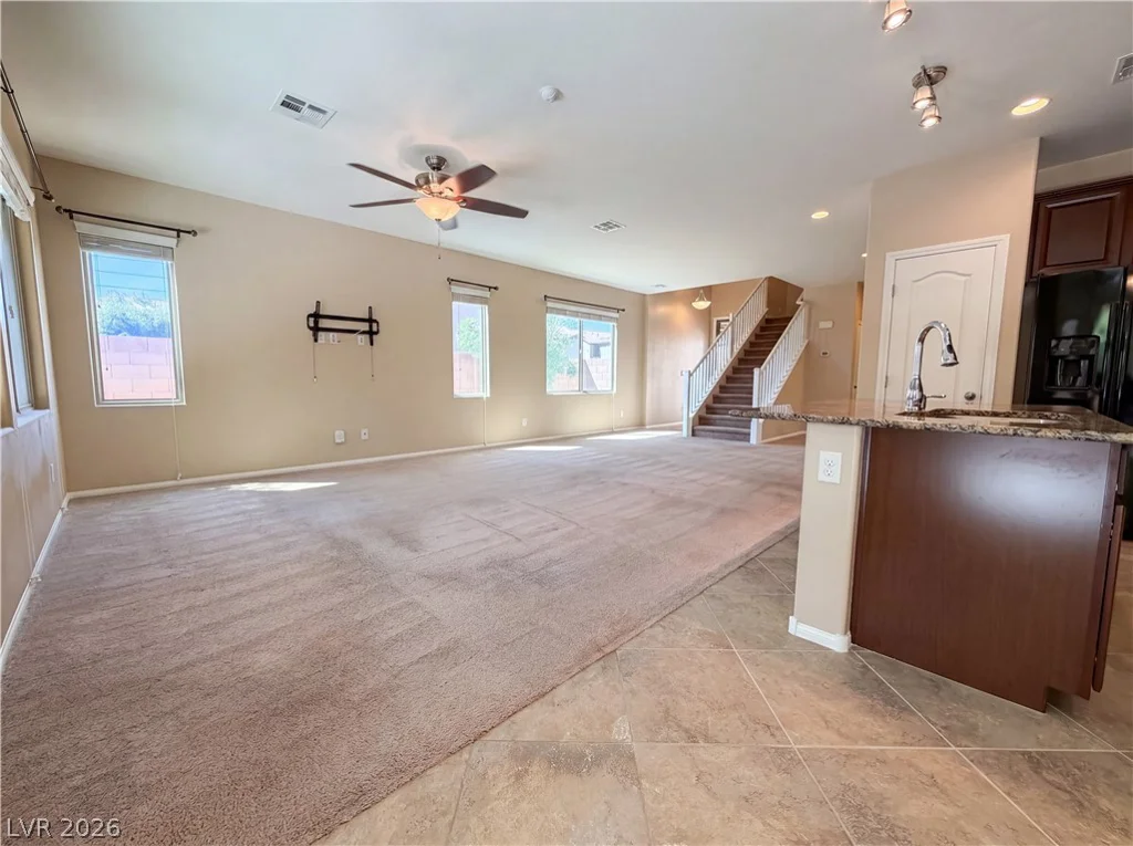 7698 Falmoth Bay, Las Vegas, NV 89179