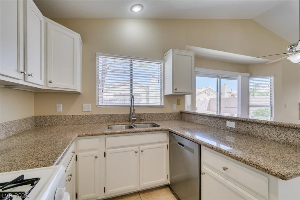 8020 Mt Harris, Las Vegas, NV 89145