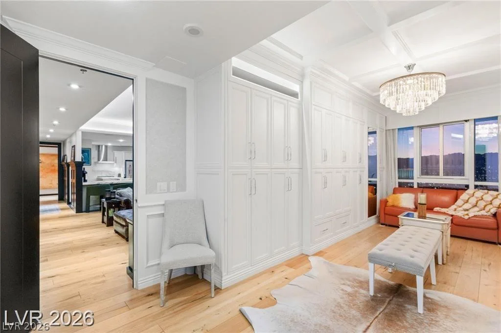 4575 Dean Martin, Las Vegas, NV 89103