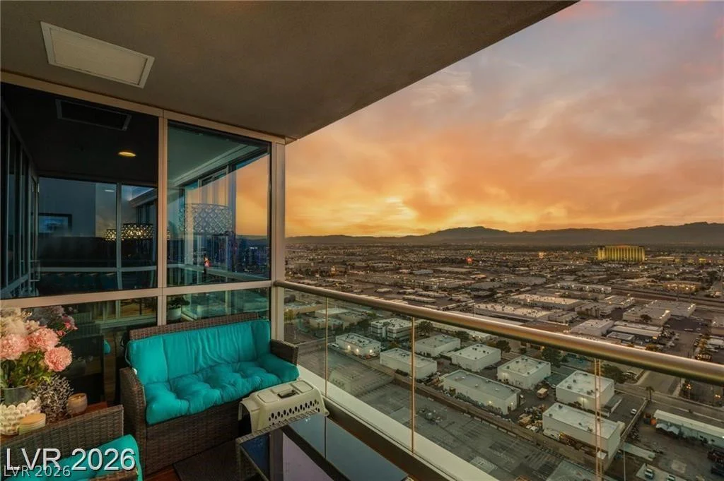 4575 Dean Martin, Las Vegas, NV 89103