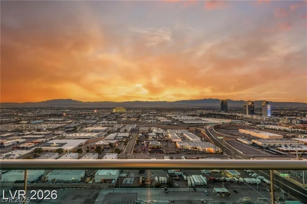 4575 Dean Martin, Las Vegas, NV 89103