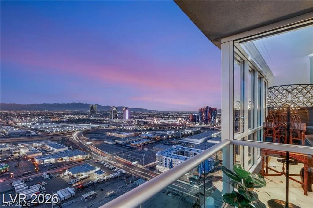 4575 Dean Martin, Las Vegas, NV 89103