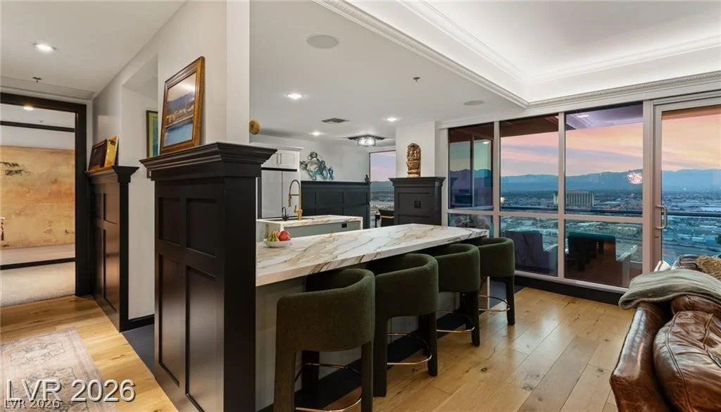 4575 Dean Martin, Las Vegas, NV 89103
