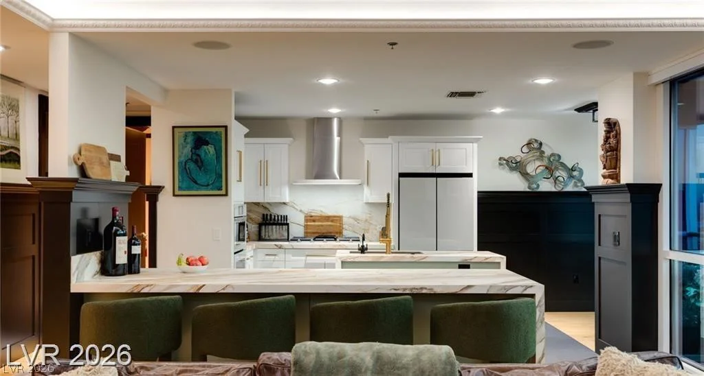 4575 Dean Martin, Las Vegas, NV 89103