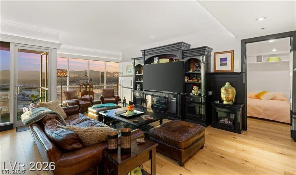 4575 Dean Martin, Las Vegas, NV 89103