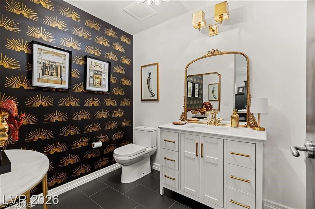 4575 Dean Martin, Las Vegas, NV 89103