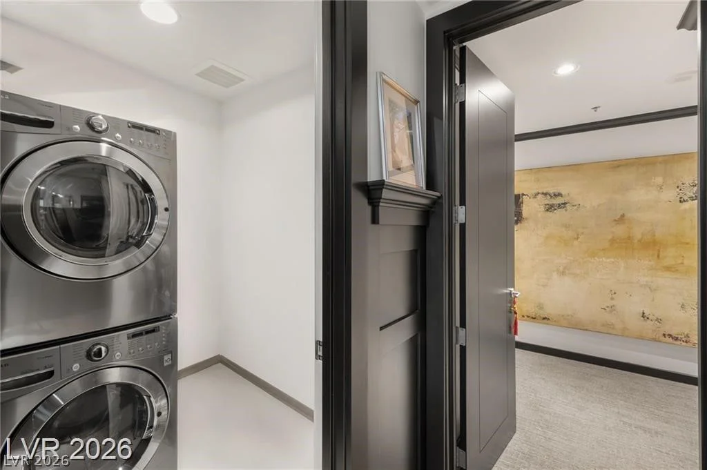 4575 Dean Martin, Las Vegas, NV 89103
