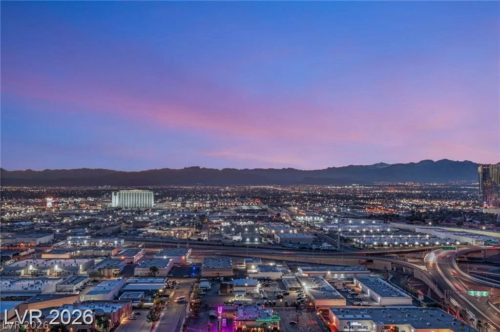 4575 Dean Martin, Las Vegas, NV 89103