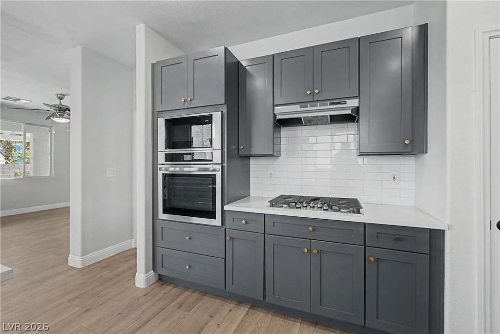 10134 Clark Wooldridge, Las Vegas, NV 89129