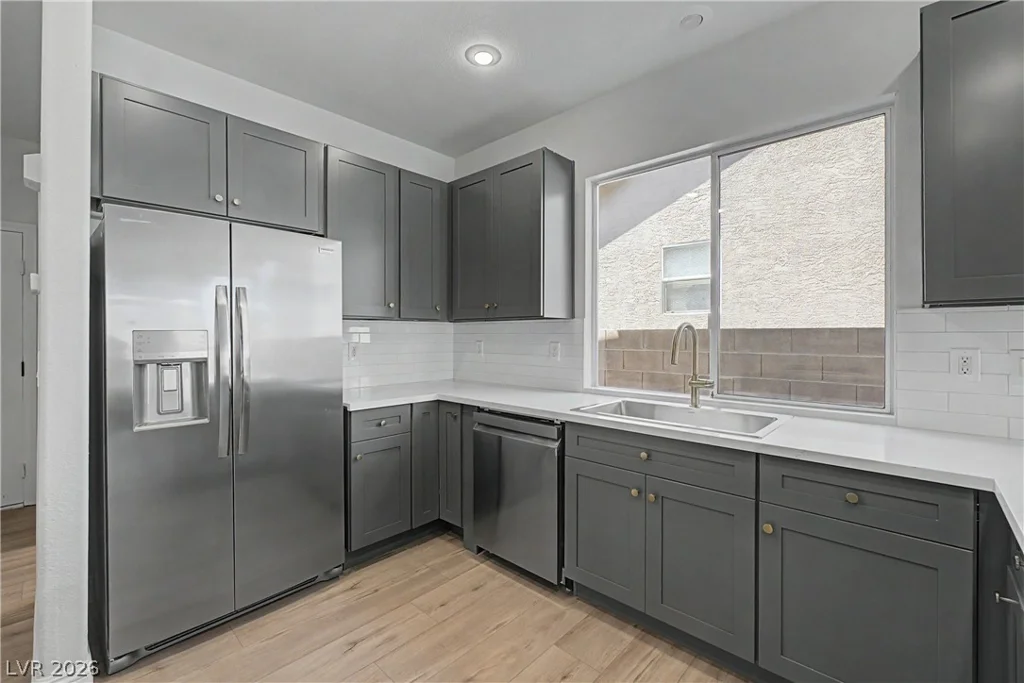 10134 Clark Wooldridge, Las Vegas, NV 89129