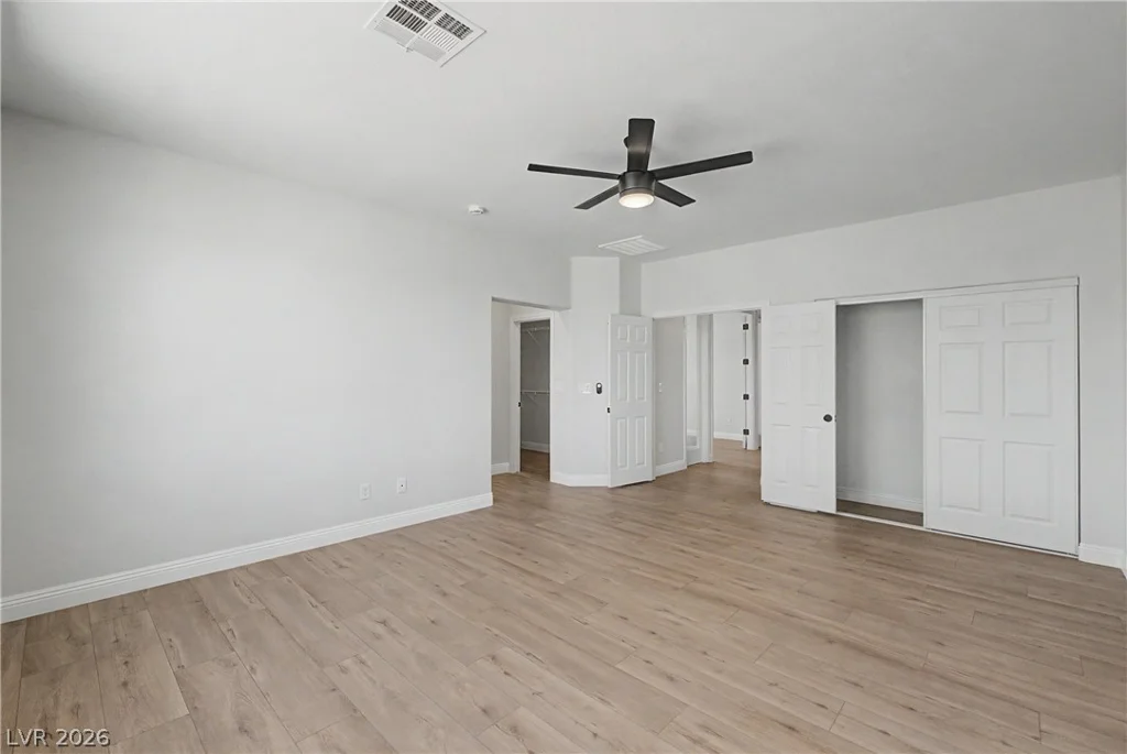 10134 Clark Wooldridge, Las Vegas, NV 89129