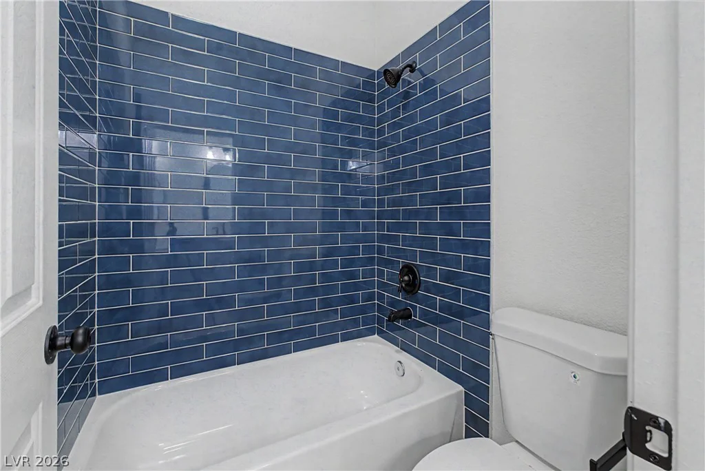 10134 Clark Wooldridge, Las Vegas, NV 89129