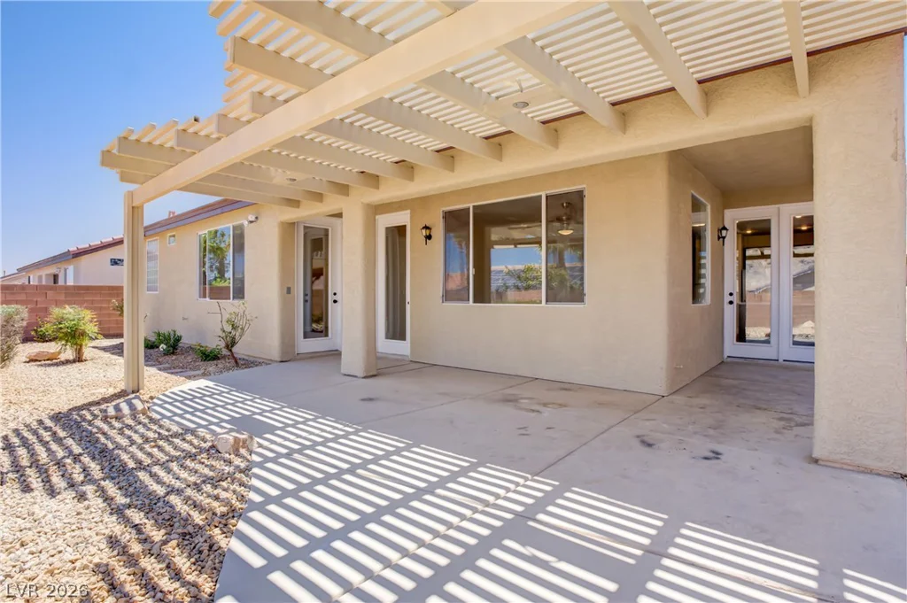 10134 Clark Wooldridge, Las Vegas, NV 89129