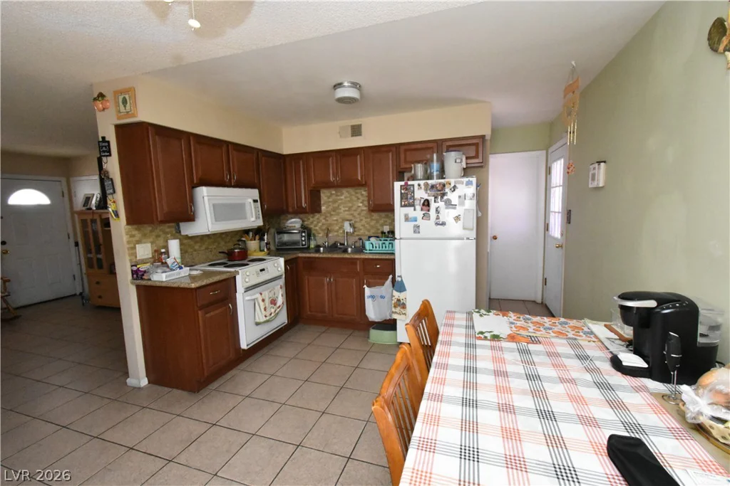 417 Duke, North Las Vegas, NV 89030
