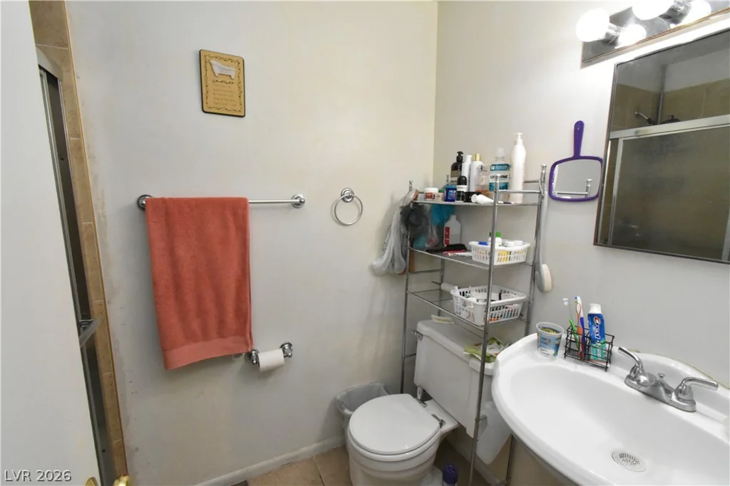 417 Duke, North Las Vegas, NV 89030