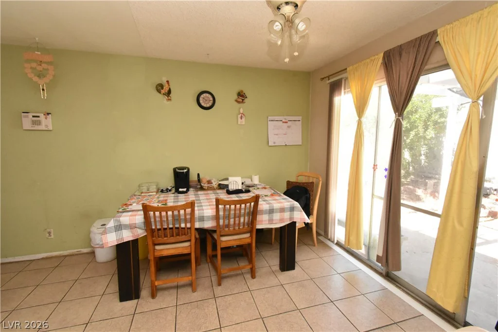 417 Duke, North Las Vegas, NV 89030