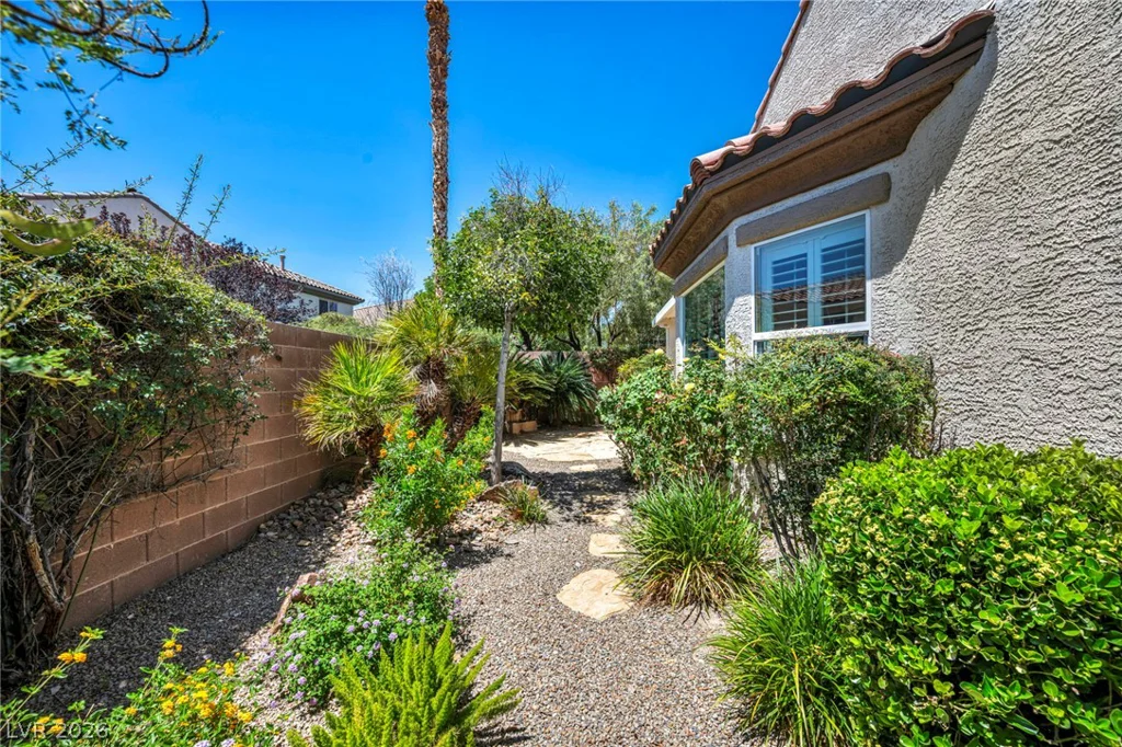 11533 Crimson Rose, Las Vegas, NV 89138