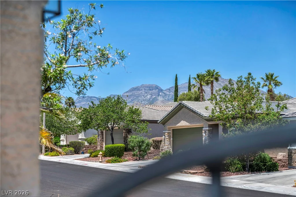 11533 Crimson Rose, Las Vegas, NV 89138
