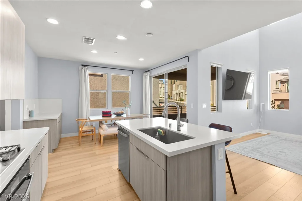 667 Angel Aura, Las Vegas, NV 89138