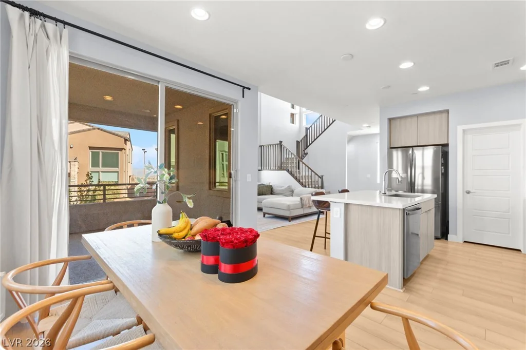 667 Angel Aura, Las Vegas, NV 89138