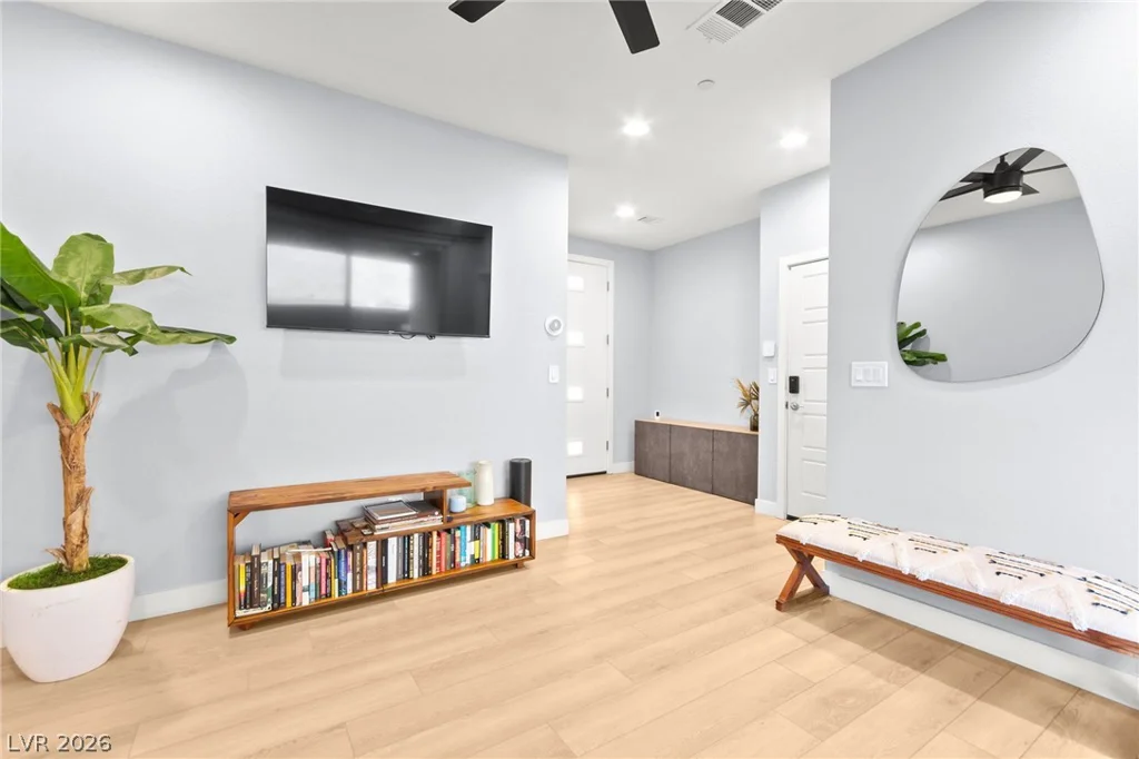667 Angel Aura, Las Vegas, NV 89138