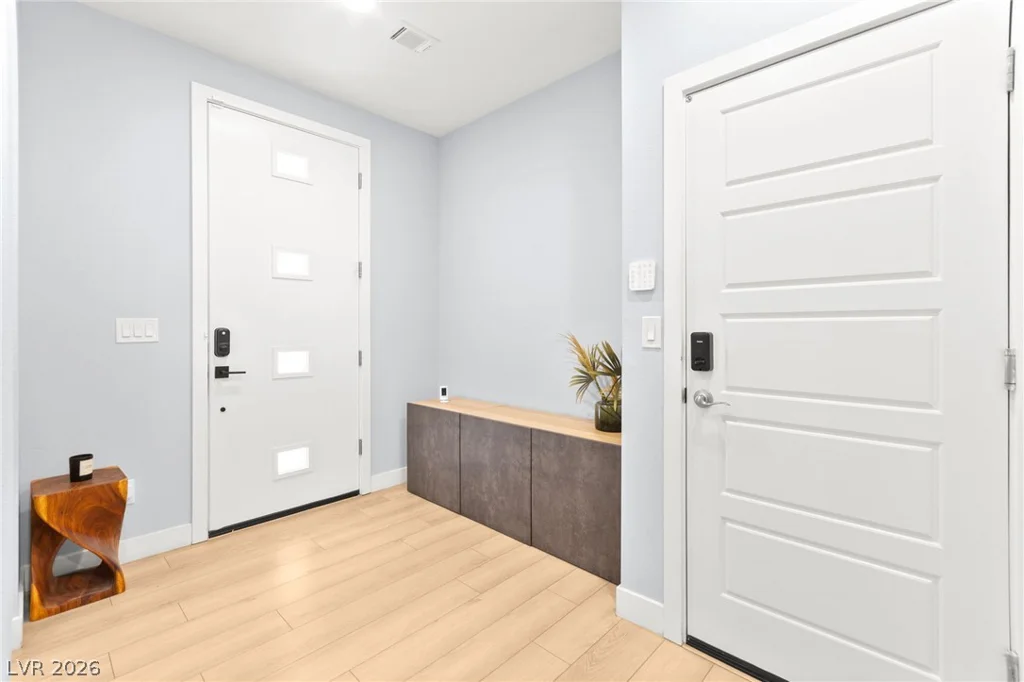 667 Angel Aura, Las Vegas, NV 89138