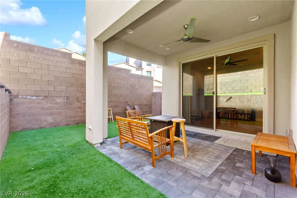 667 Angel Aura, Las Vegas, NV 89138