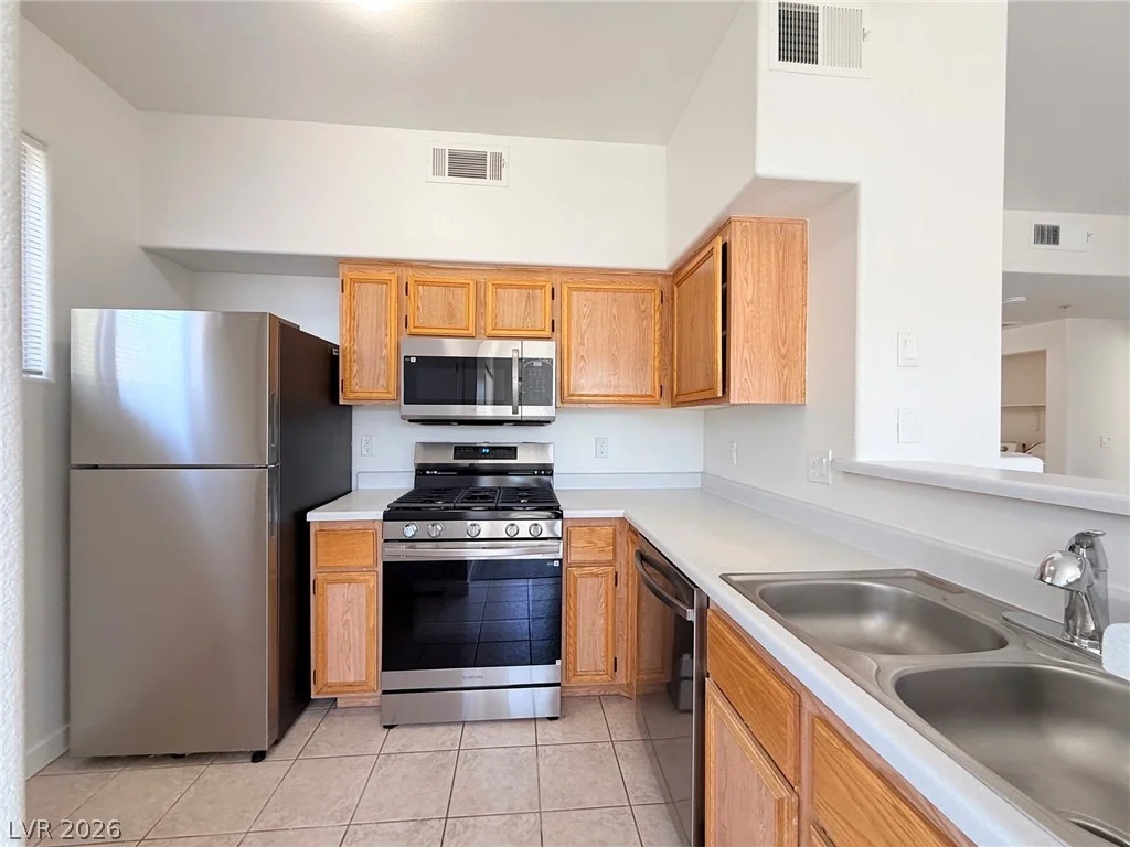 9050 Warm Springs, Las Vegas, NV 89148