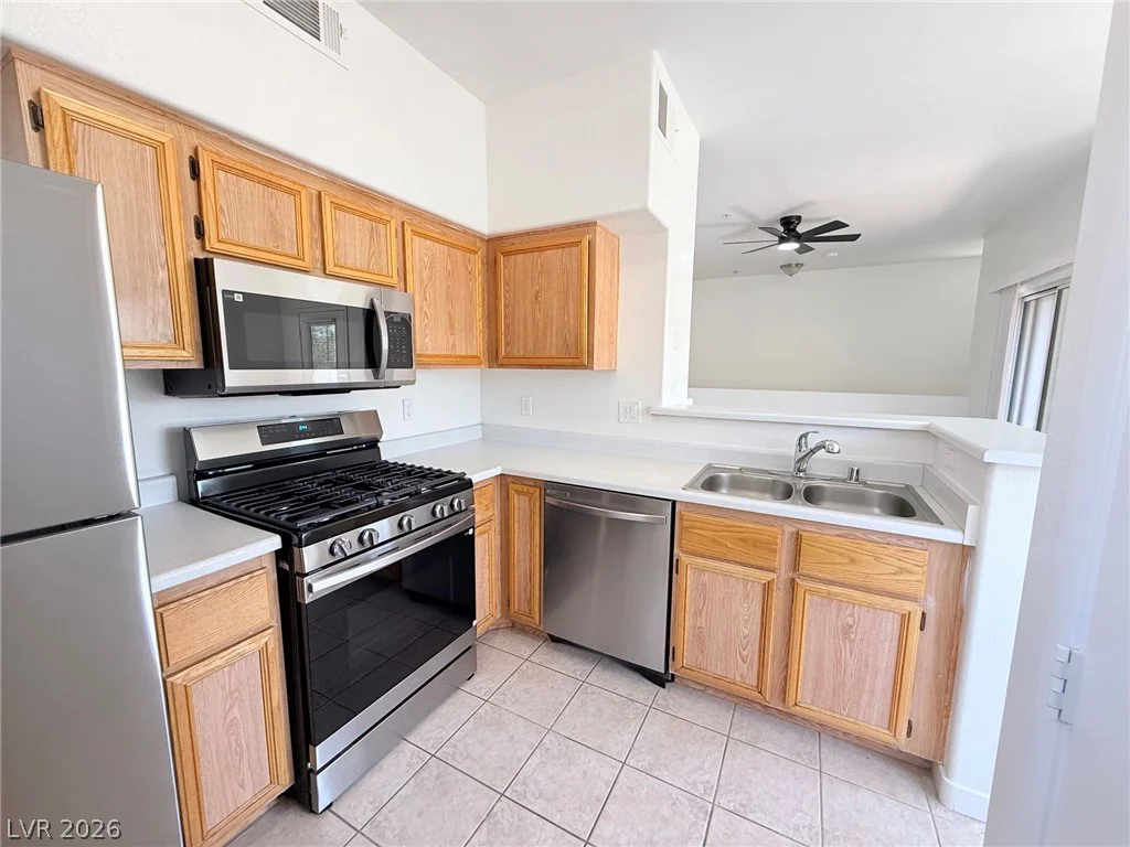 9050 Warm Springs, Las Vegas, NV 89148